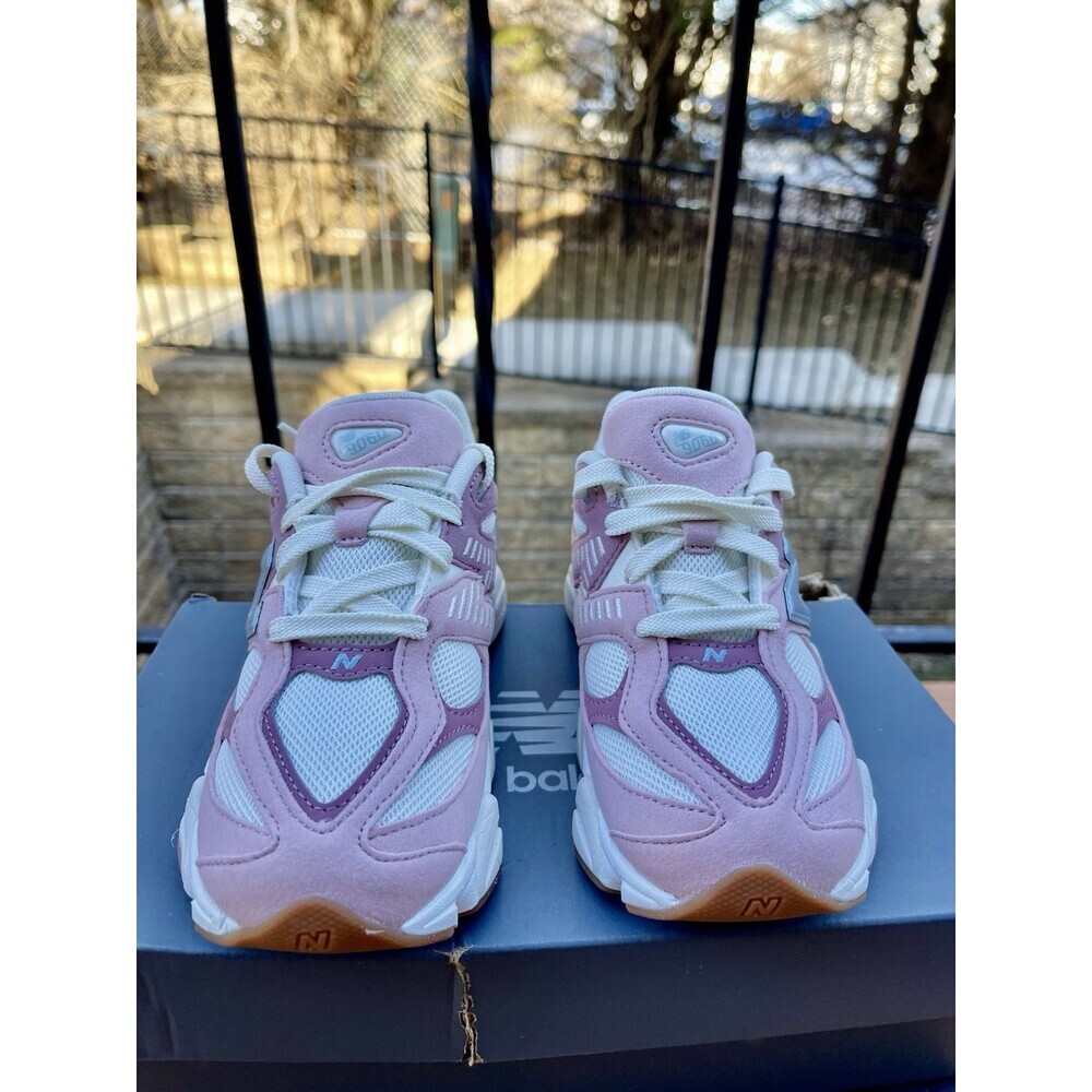 New Balance Girls Sneakers Size 1.5 Pink White 9060 - Picture 3 of 11